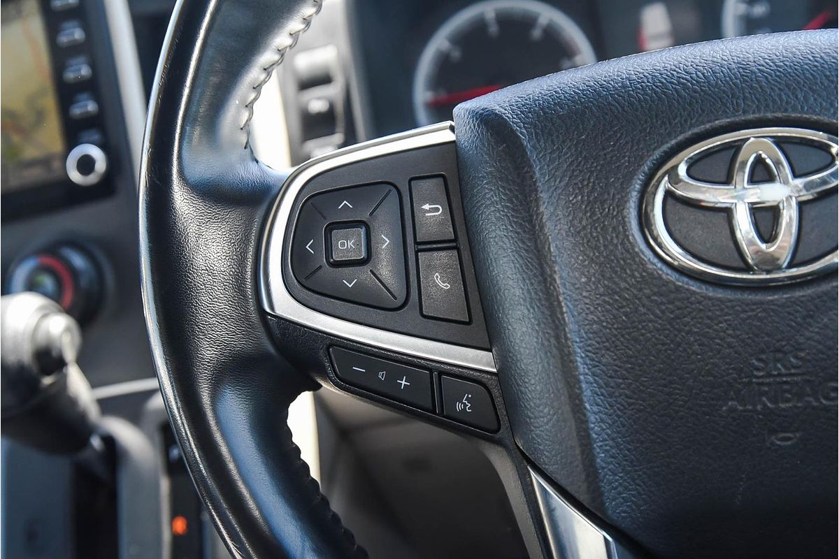 2021 Toyota Hiace Commuter GDH322R ELWB High Roof