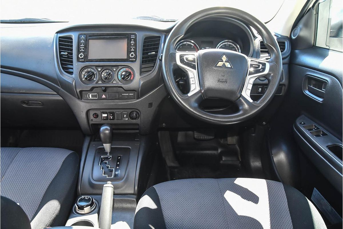 2022 Mitsubishi Triton GLX MR 4X4