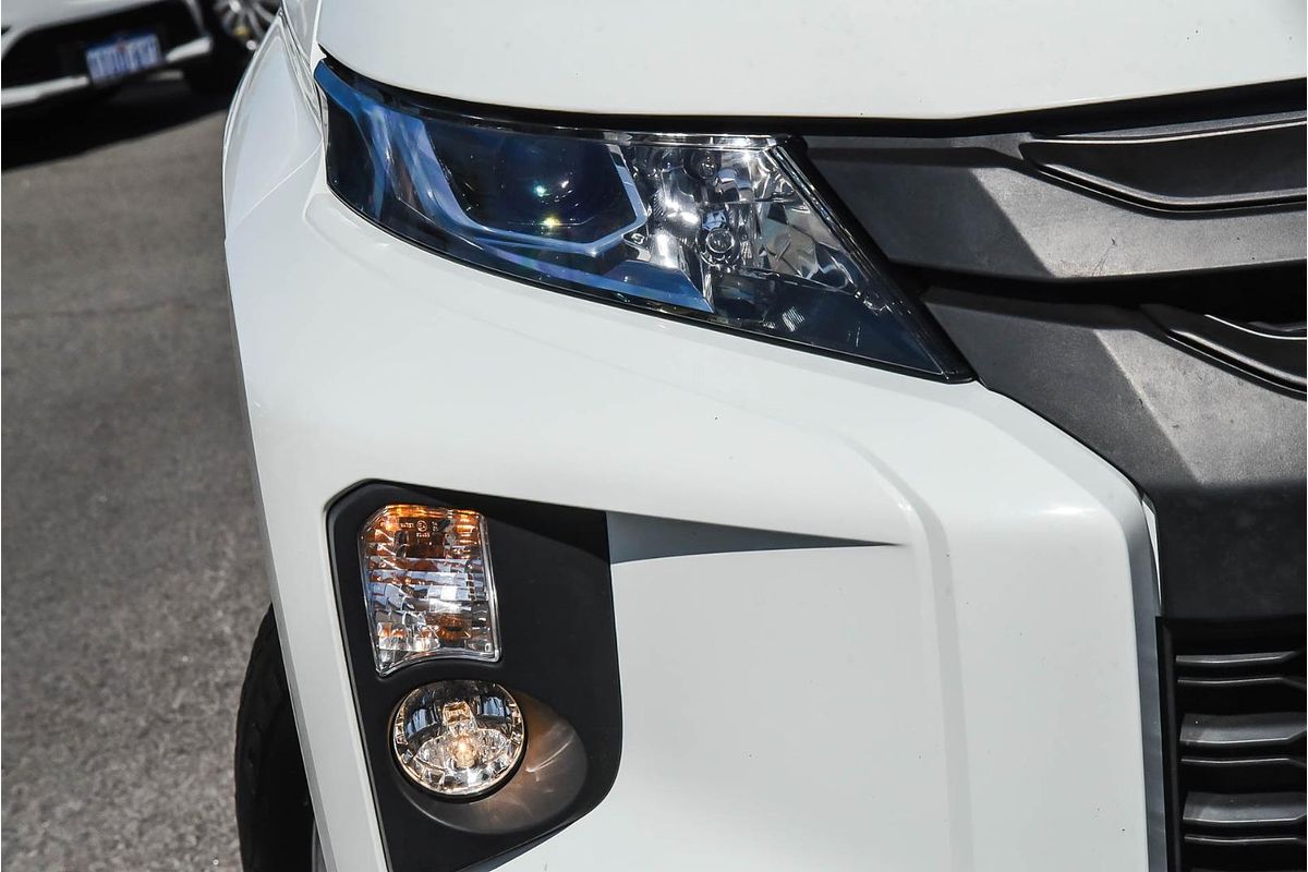 2022 Mitsubishi Triton GLX MR 4X4