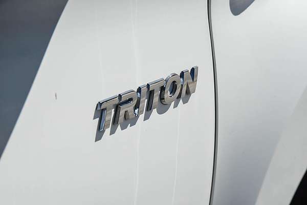 2022 Mitsubishi Triton GLX MR 4X4