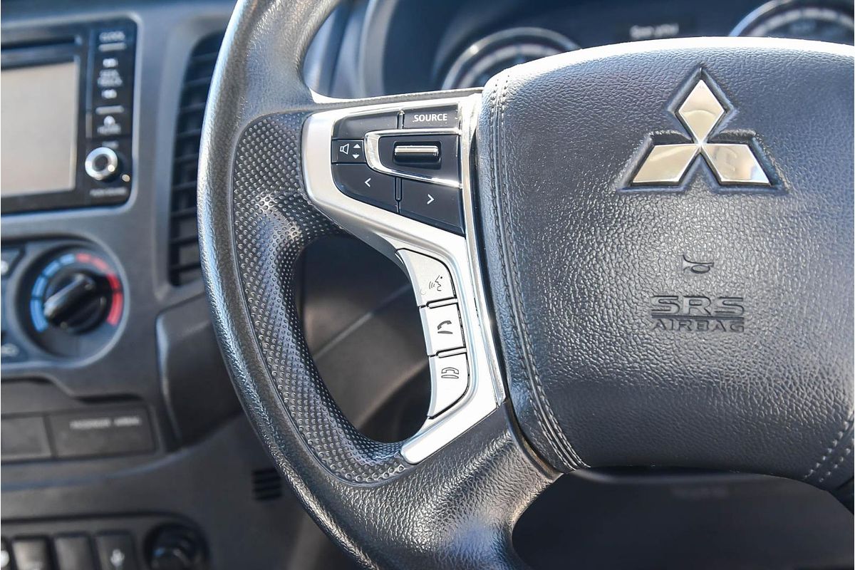 2022 Mitsubishi Triton GLX MR 4X4