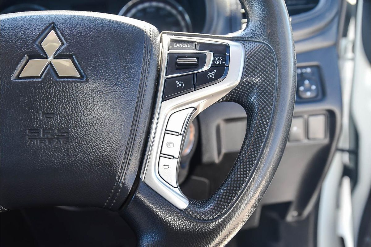 2022 Mitsubishi Triton GLX MR 4X4