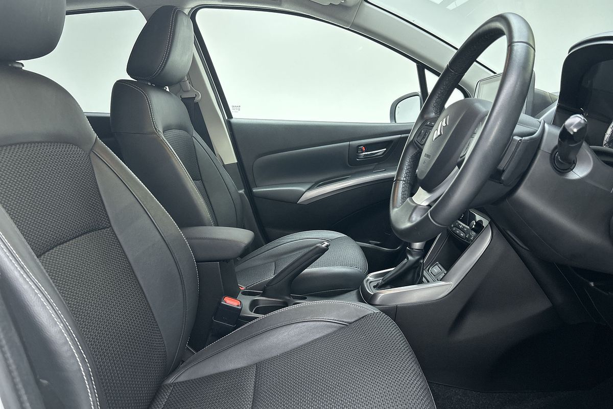 2023 Suzuki S-Cross Plus JYB