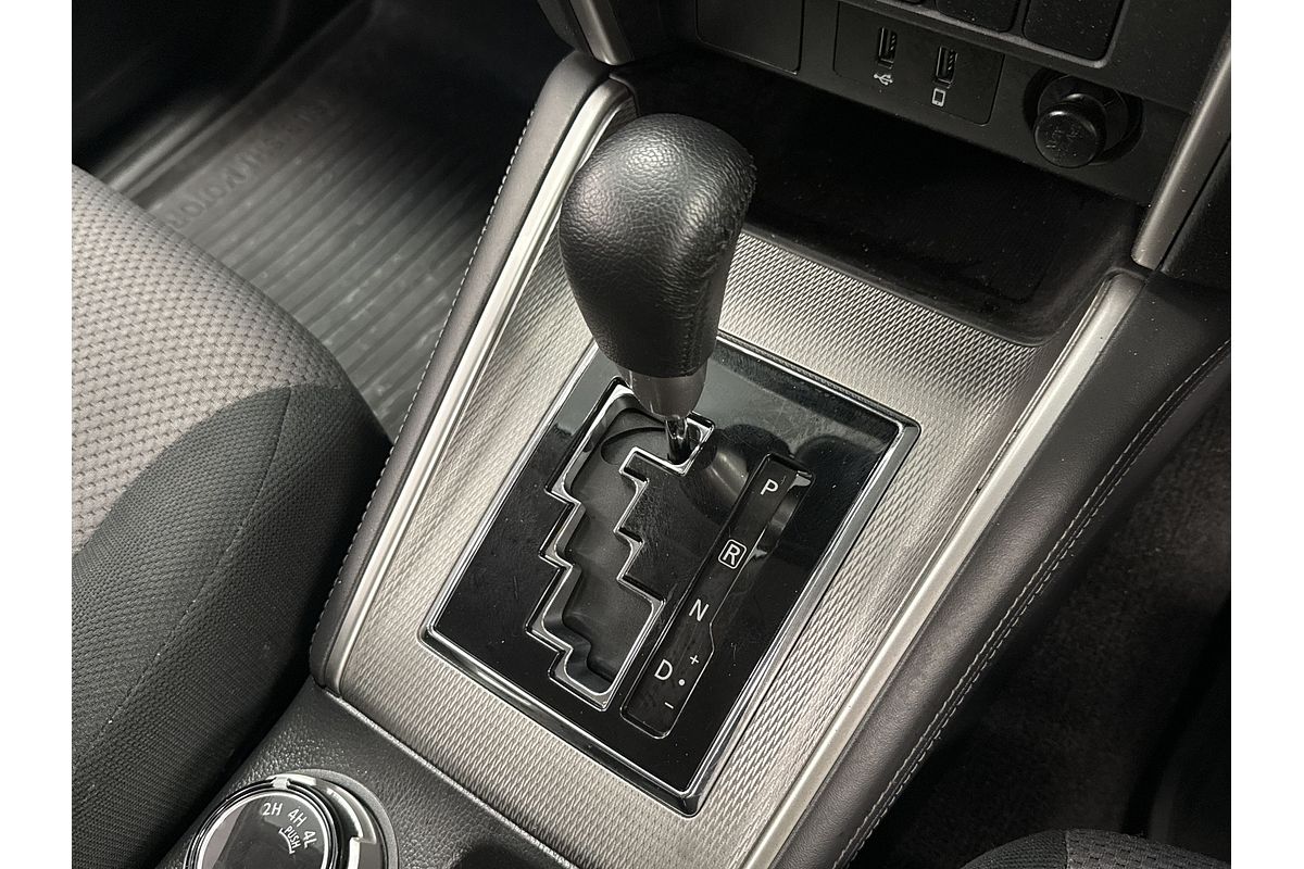 2021 Mitsubishi Triton GLX-R MR 4X4