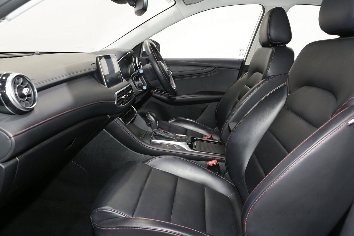 2024 MG HS Vibe SAS23