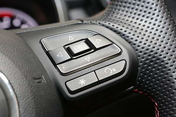 2024 MG HS Vibe SAS23