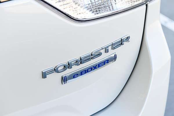 2022 Subaru Forester Hybrid L S5
