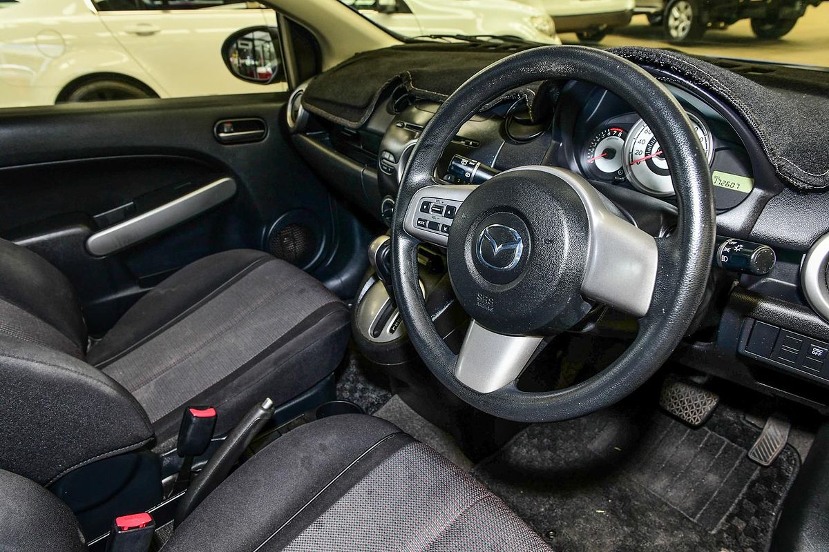 2010 Mazda 2 Maxx DE Series 1