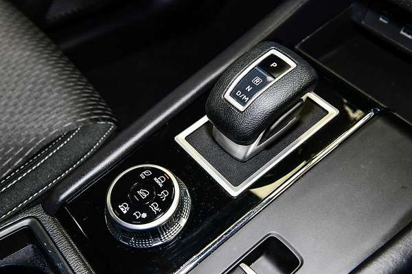 2022 Mitsubishi Outlander ES ZM