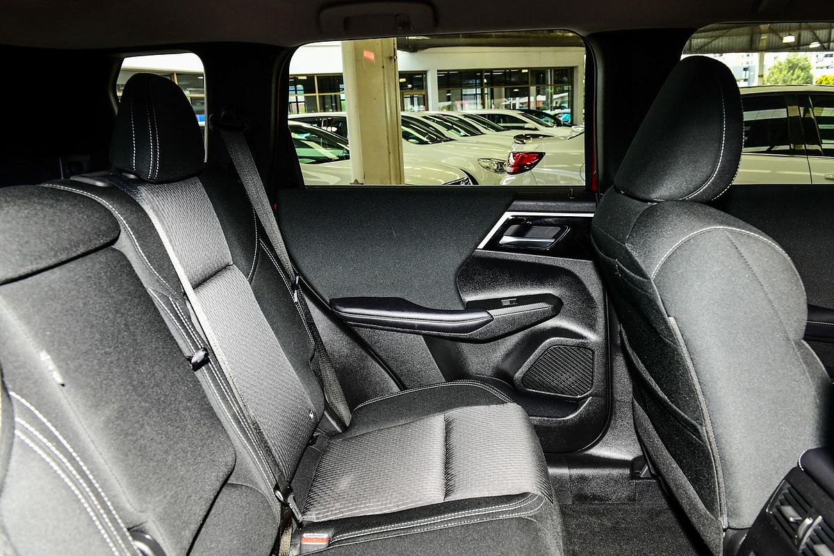 2022 Mitsubishi Outlander ES ZM