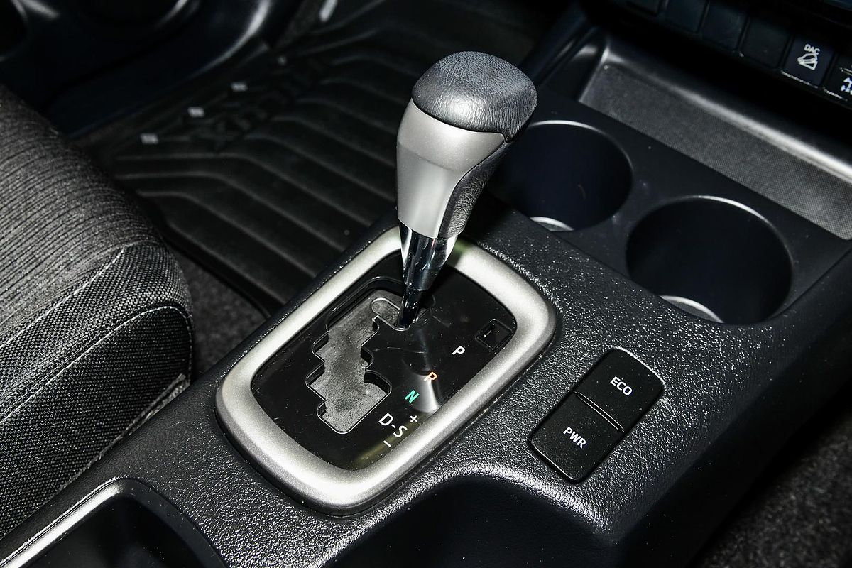 2024 Toyota Hilux SR GUN126R 4X4