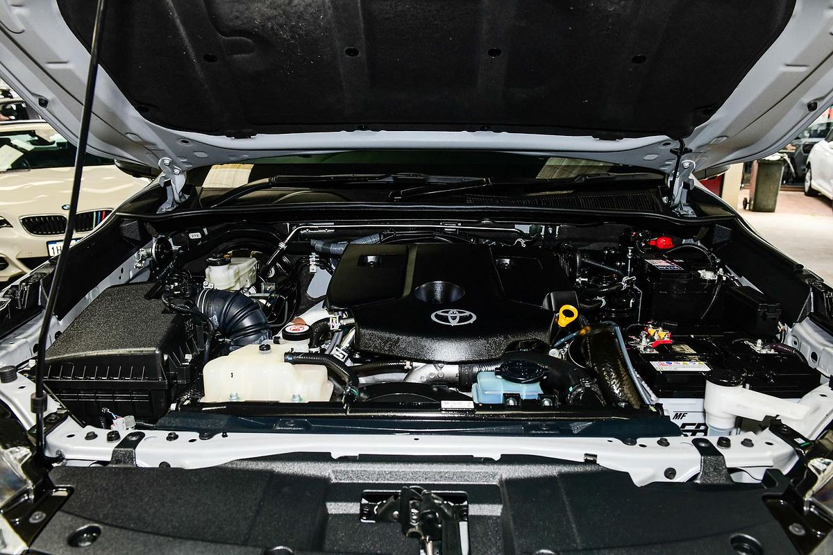 2024 Toyota Hilux SR GUN126R 4X4