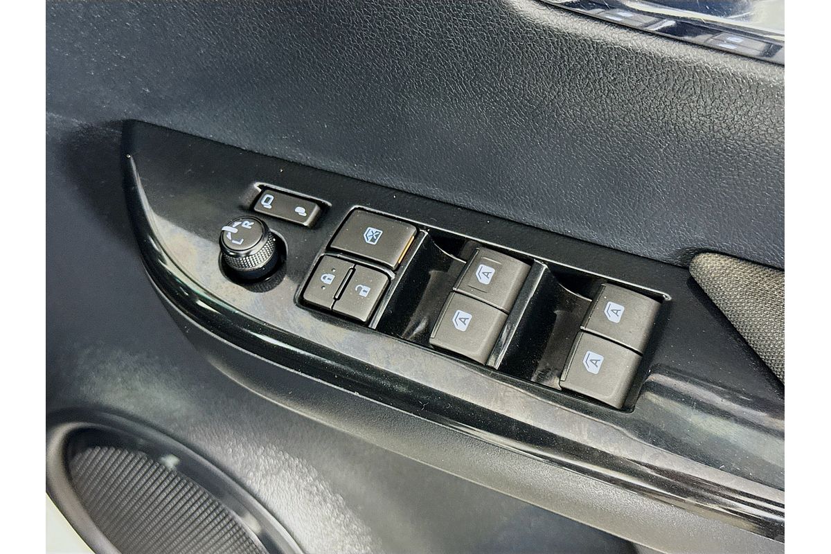 2019 Toyota Hilux SR5 GUN126R 4X4