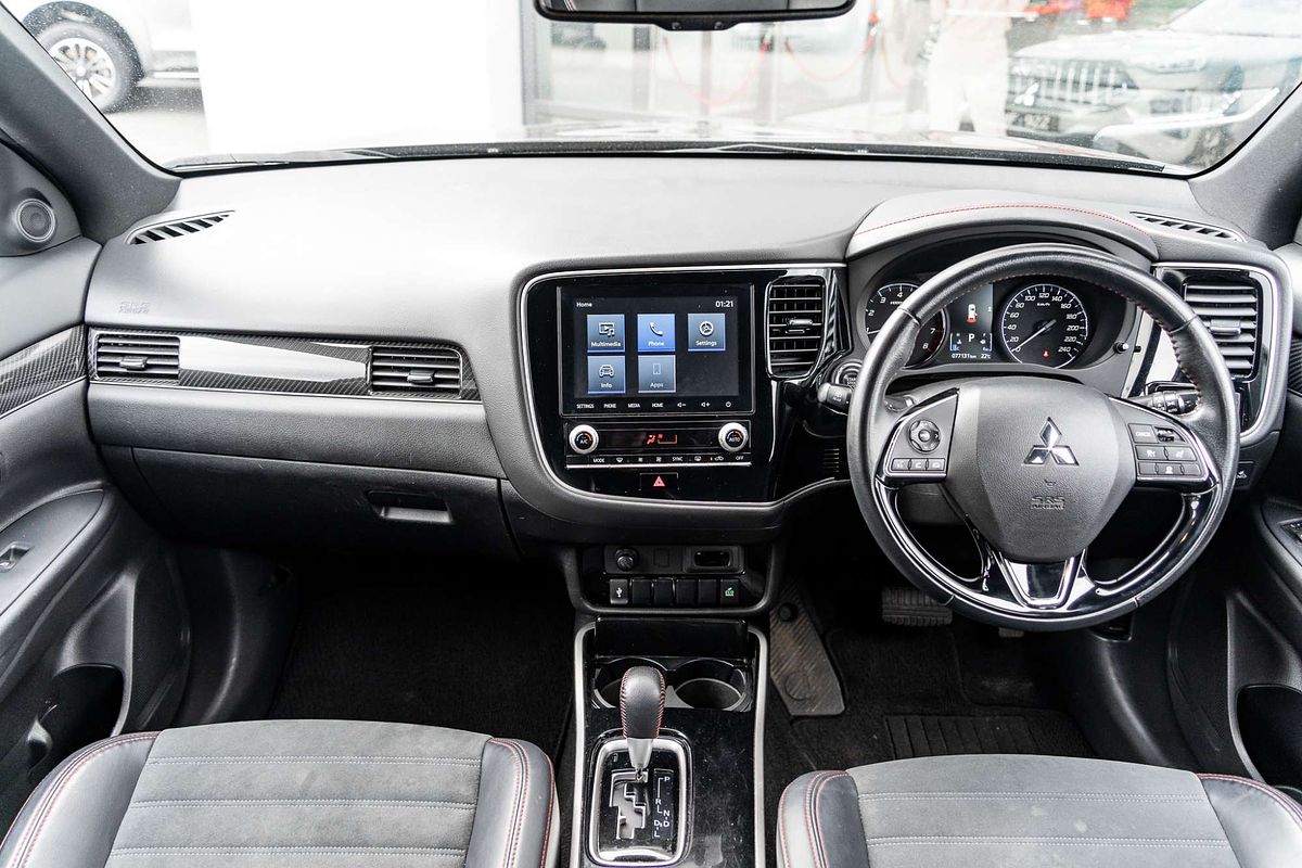 2020 Mitsubishi Outlander Black Edition ZL