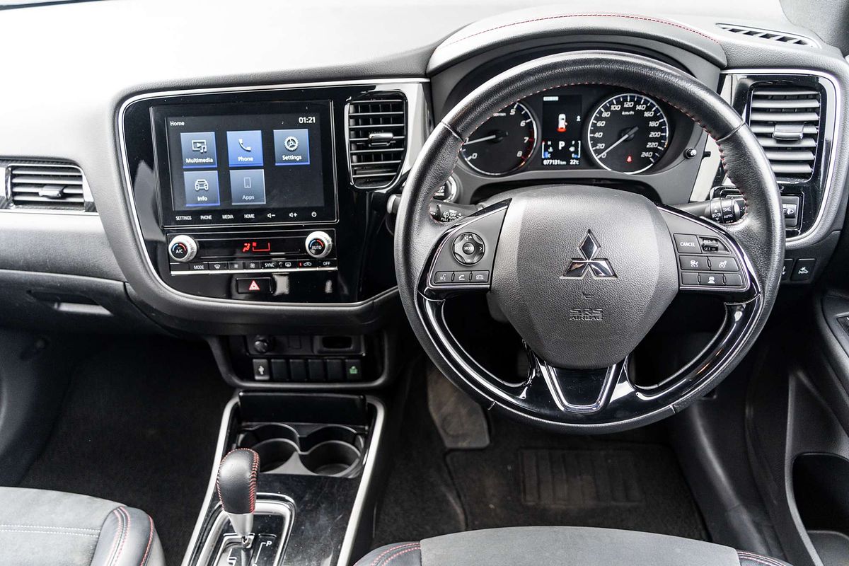 2020 Mitsubishi Outlander Black Edition ZL