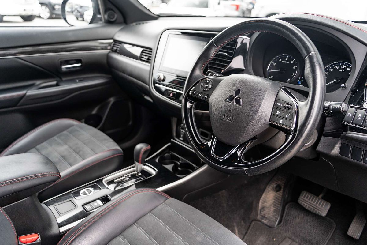 2020 Mitsubishi Outlander Black Edition ZL