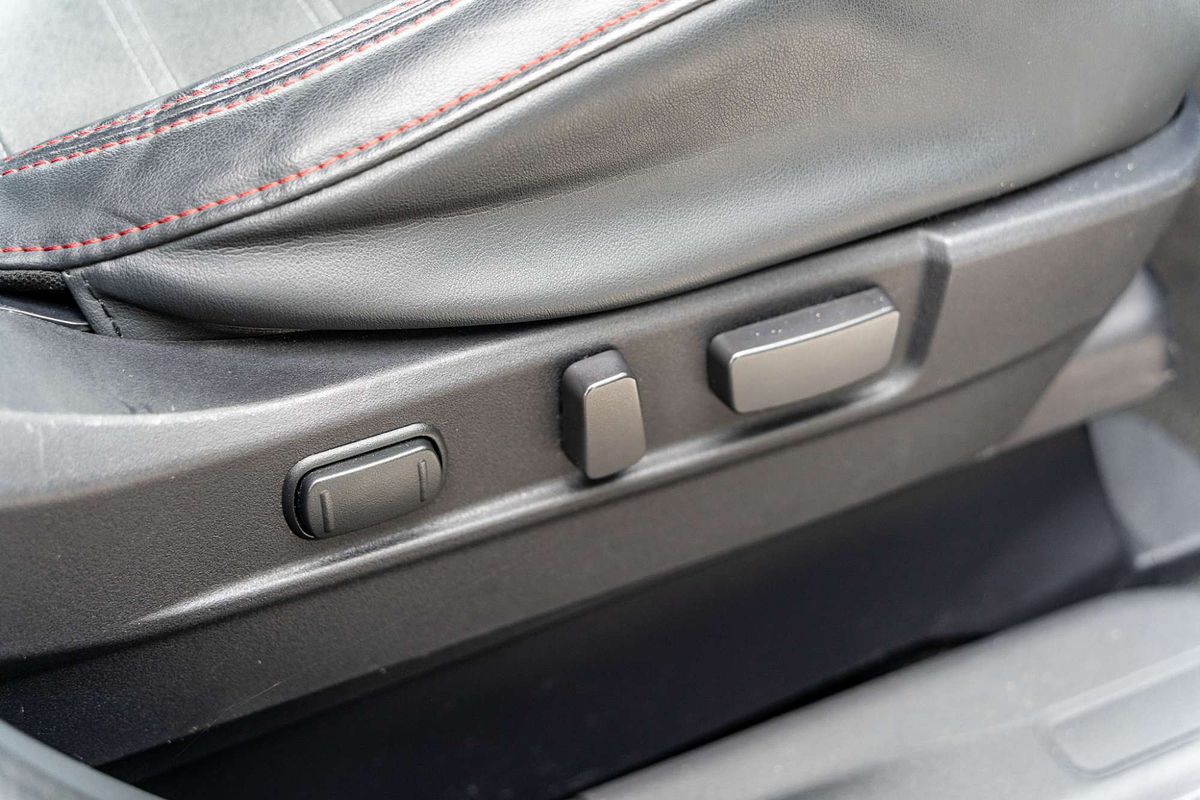 2020 Mitsubishi Outlander Black Edition ZL