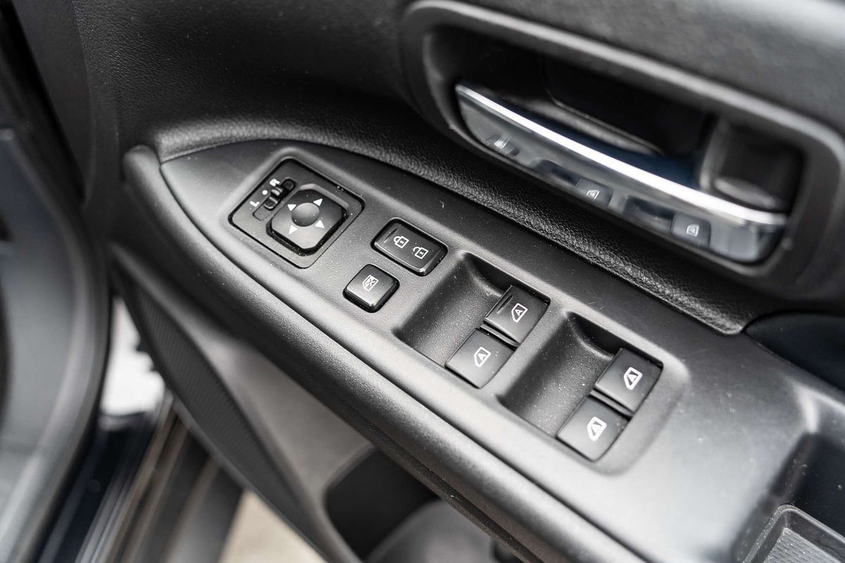 2020 Mitsubishi Outlander Black Edition ZL