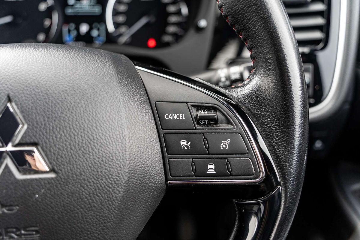 2020 Mitsubishi Outlander Black Edition ZL