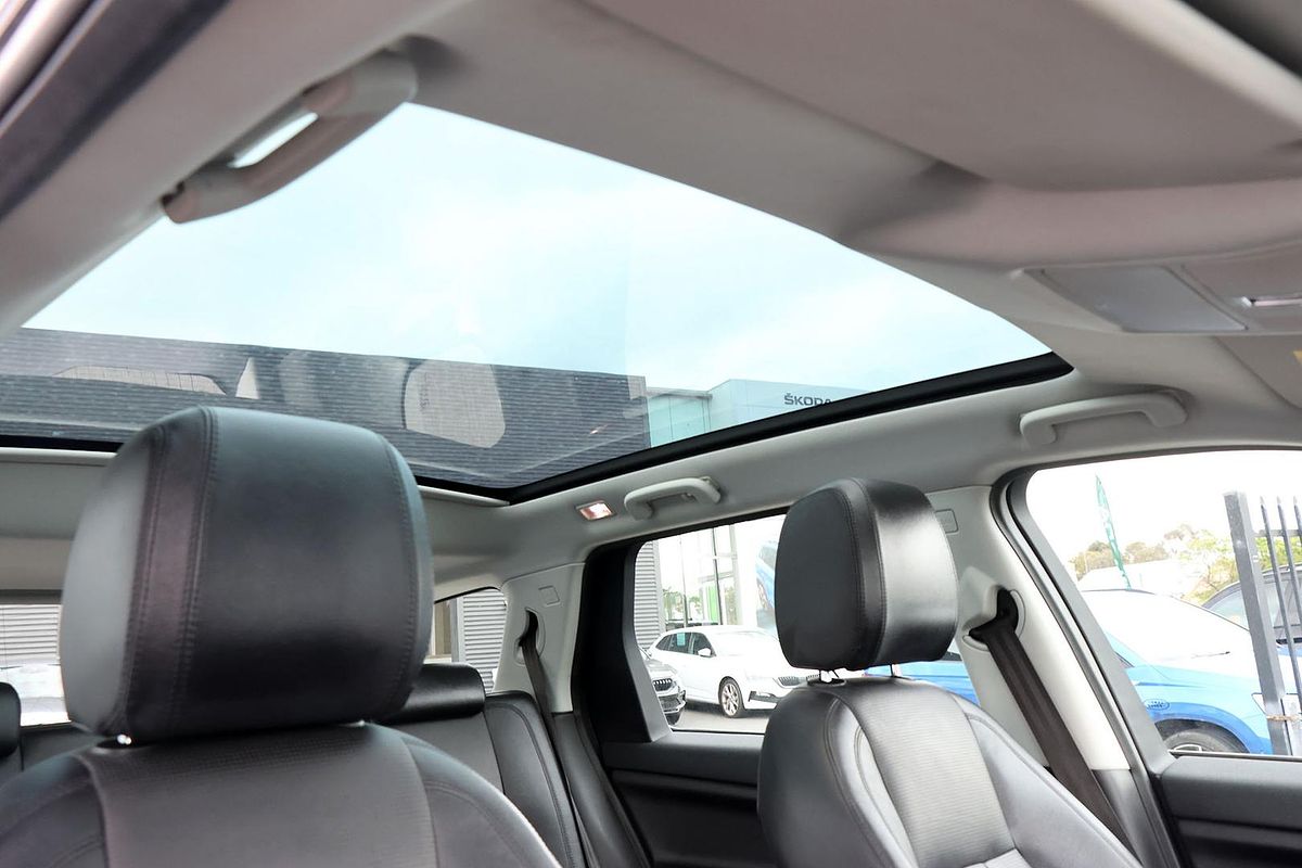 2015 Land Rover Discovery Sport Si4 SE L550