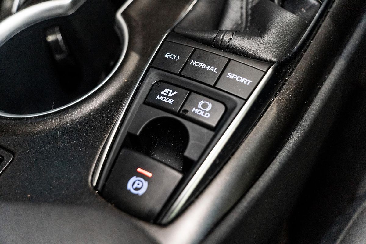 2021 Toyota Camry SL AXVH70R