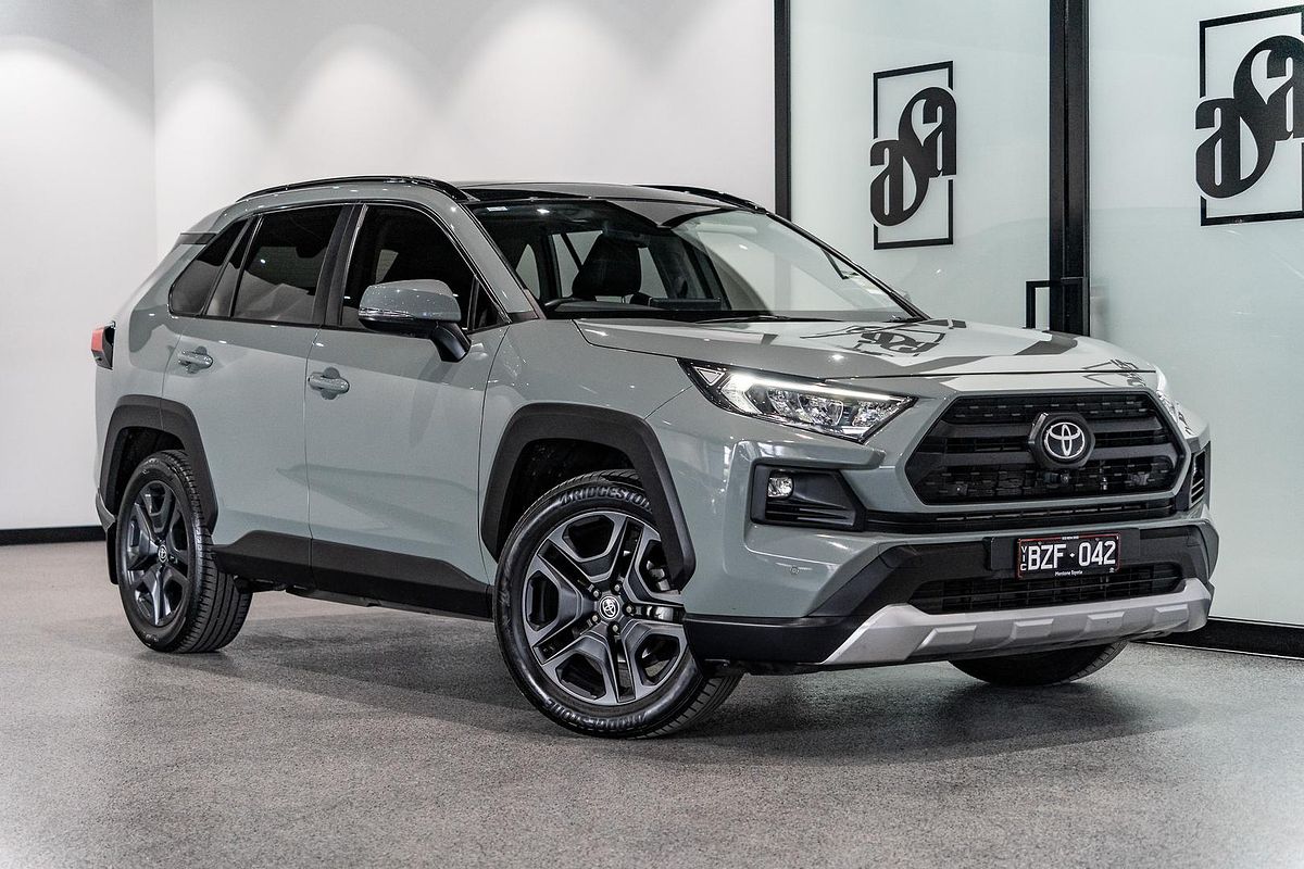 2022 Toyota RAV4 Edge AXAA54R