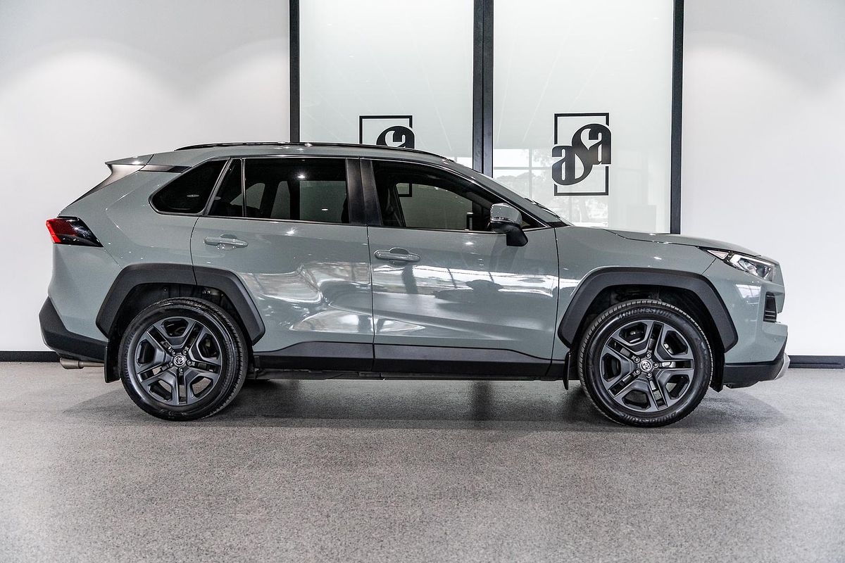 2022 Toyota RAV4 Edge AXAA54R