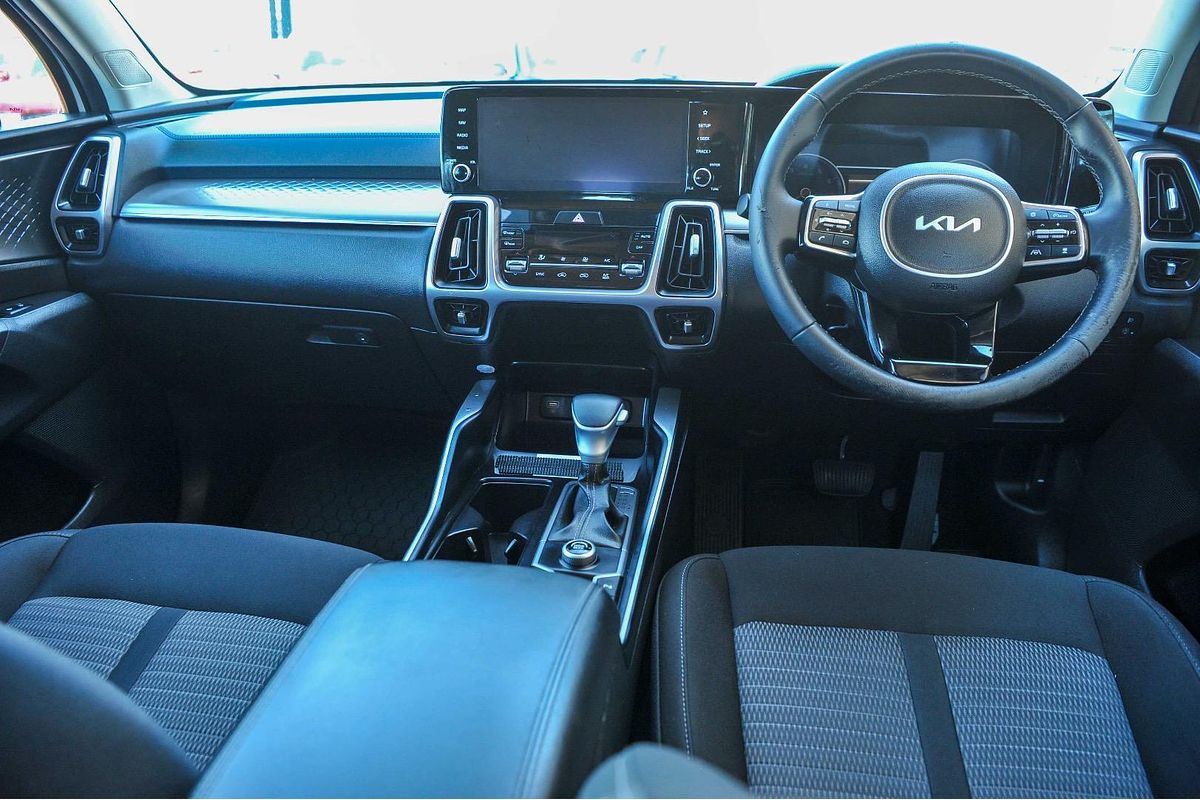 2022 Kia Sorento Sport MQ4