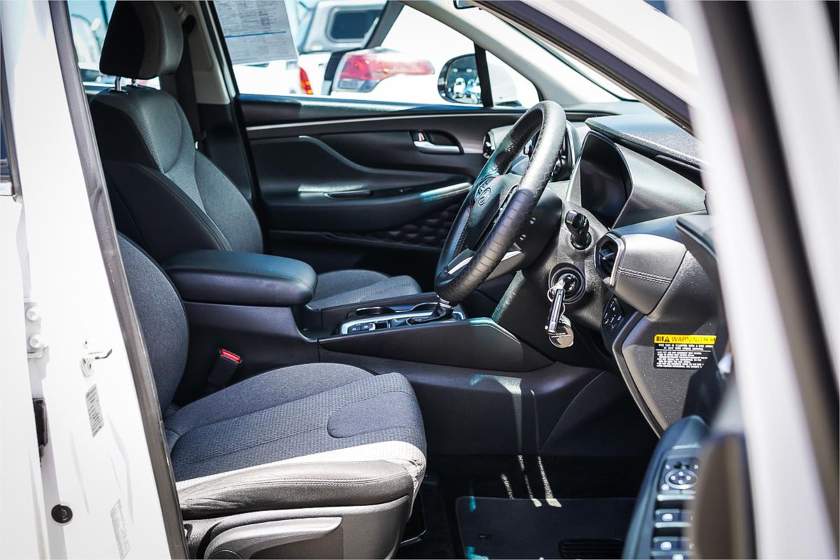 2020 Hyundai Santa Fe Active TM.2