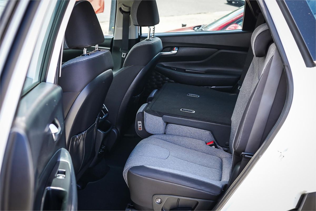 2020 Hyundai Santa Fe Active TM.2