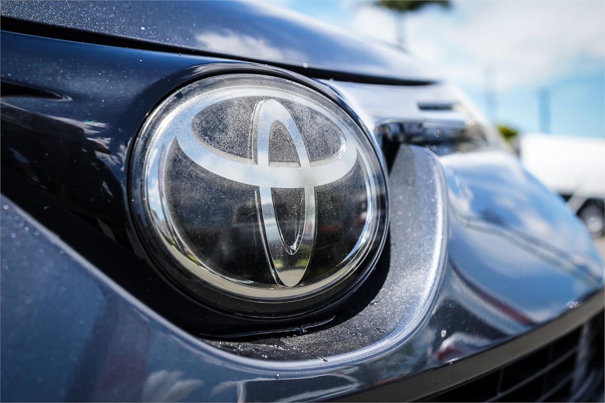 2017 Toyota RAV4 GX ALA49R