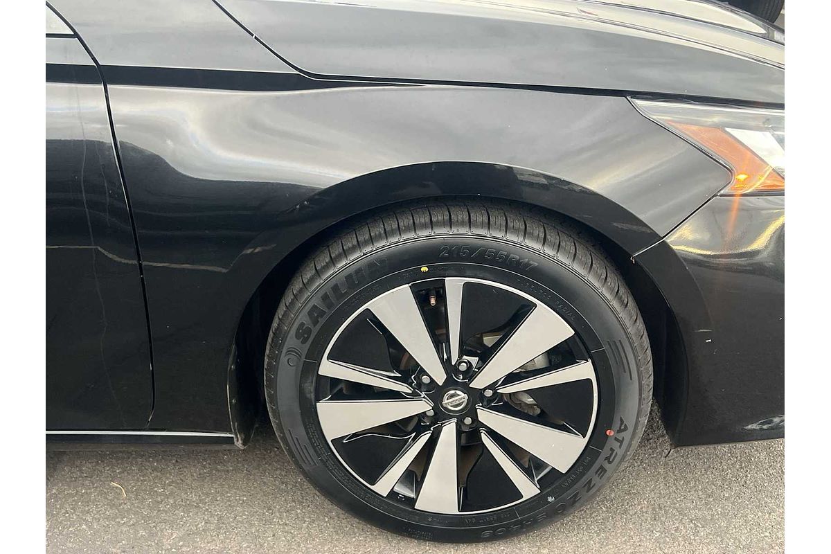 2022 Nissan Altima 2.5 SV