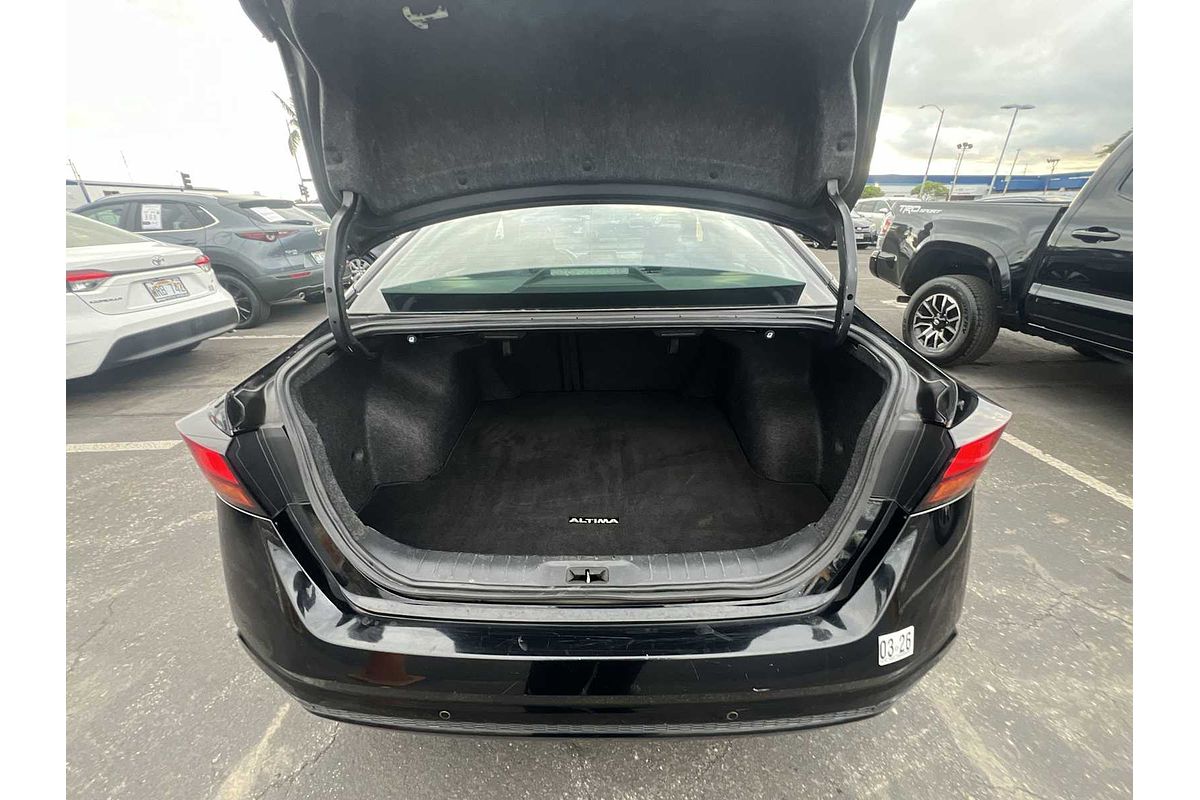 2022 Nissan Altima 2.5 SV