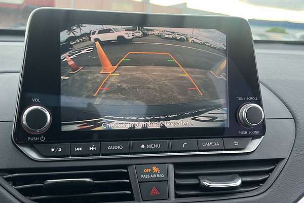 2022 Nissan Altima 2.5 SV