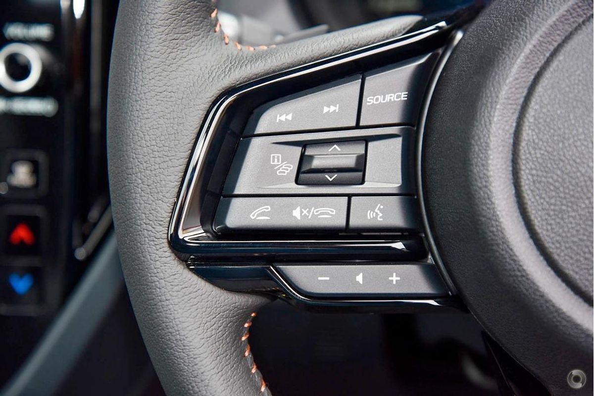 2025 Subaru Forester Hybrid Touring S6