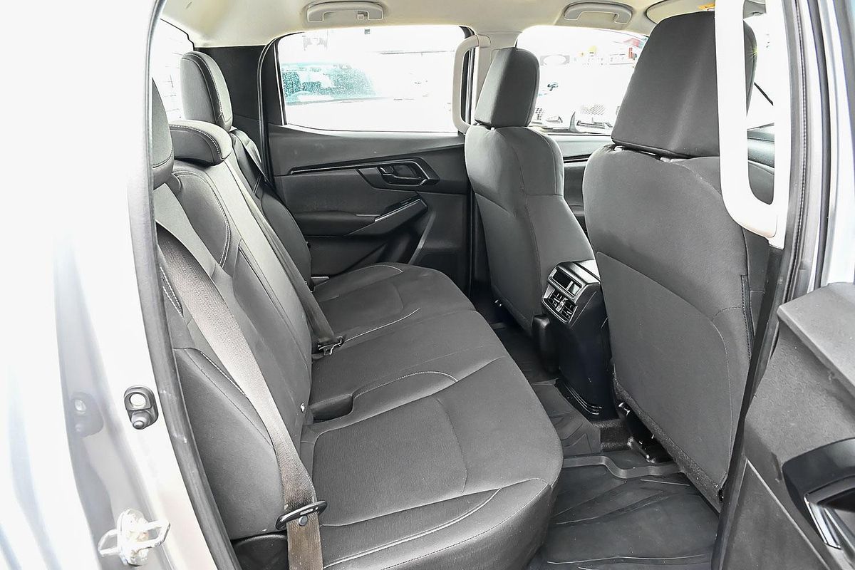 2022 Isuzu D-MAX SX 4X4