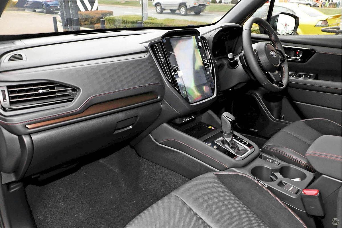 2025 Subaru Forester Hybrid Touring S6