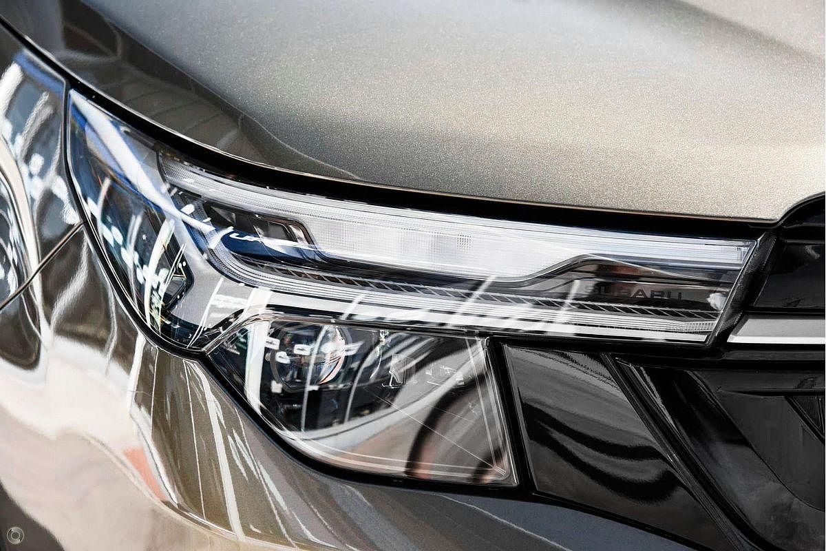 2025 Subaru Forester Hybrid Touring S6