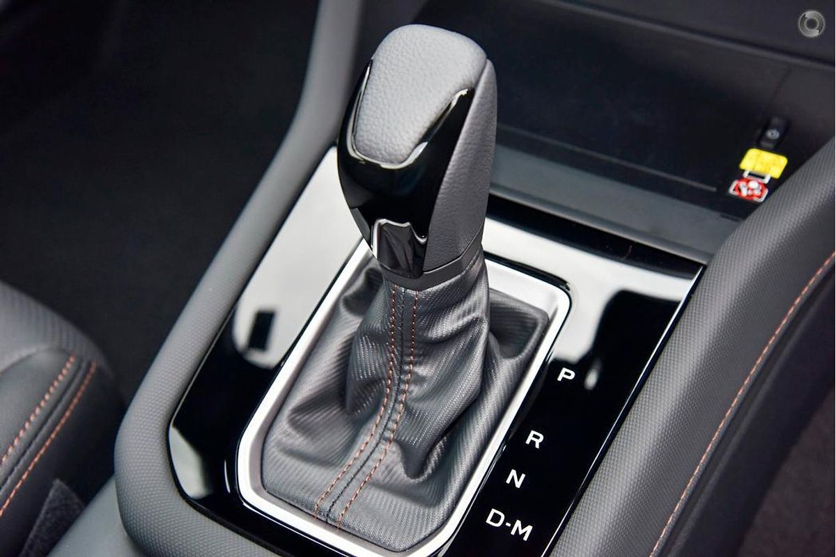 2025 Subaru Forester Hybrid Touring S6