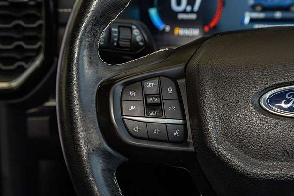 2023 Ford Everest Platinum 3.0L