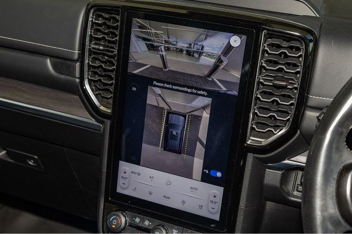 2023 Ford Everest Platinum 3.0L