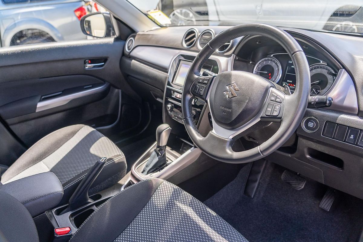 2023 Suzuki Vitara Limited Edition LY Series II