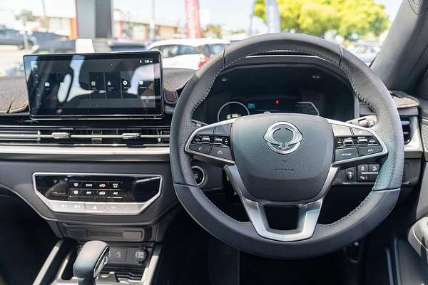 2025 KGM Musso ELX Q261 4X4