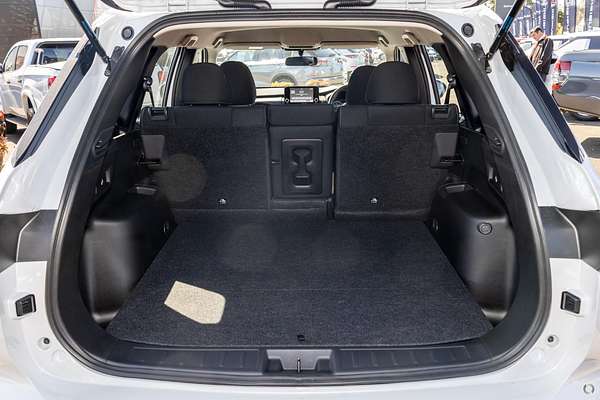 2025 Mitsubishi Outlander ES ZM