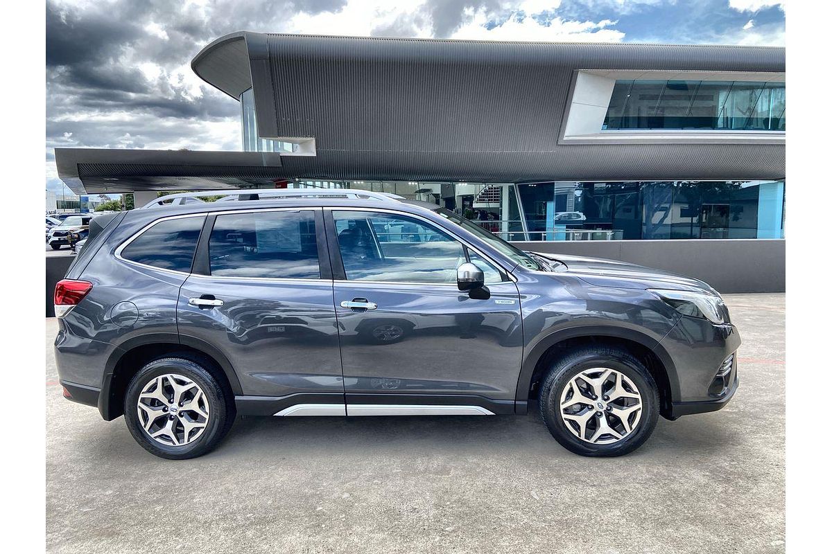 2022 Subaru Forester Hybrid L S5