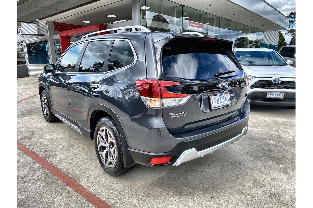 2022 Subaru Forester Hybrid L S5