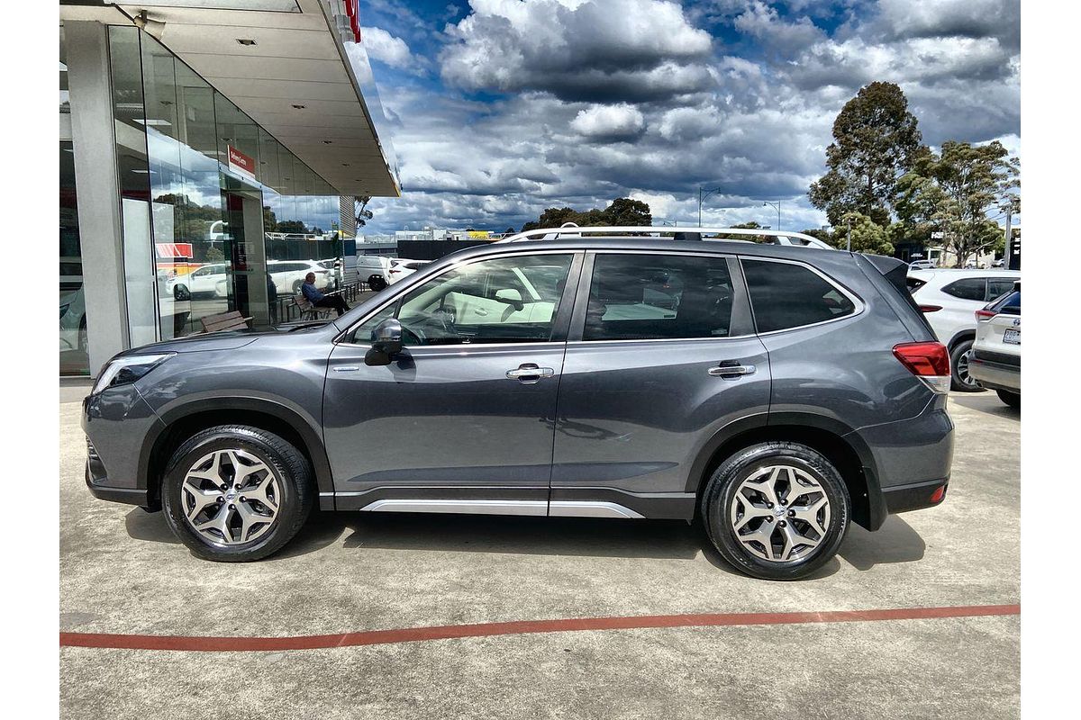 2022 Subaru Forester Hybrid L S5