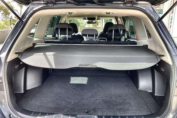 2022 Subaru Forester Hybrid L S5