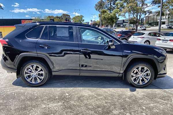 2024 Toyota RAV4 GXL AXAH52R