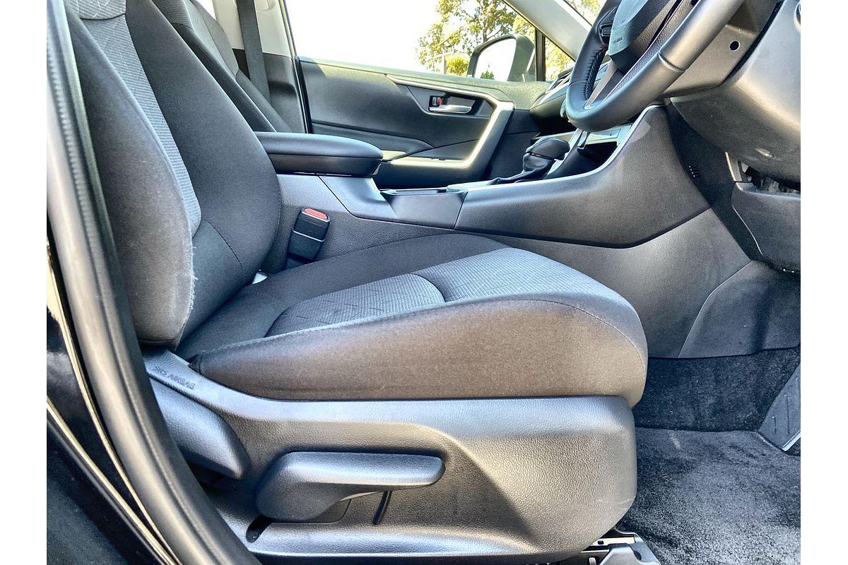 2024 Toyota RAV4 GXL AXAH52R